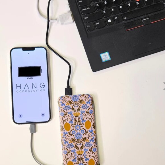 *NIB* Portable Phone Charging Bank in Amalfi Lemon Design - Picture 9 of 11